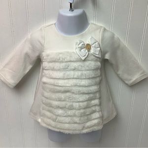 🤑Tahari baby white tunic top. Size 3-6M